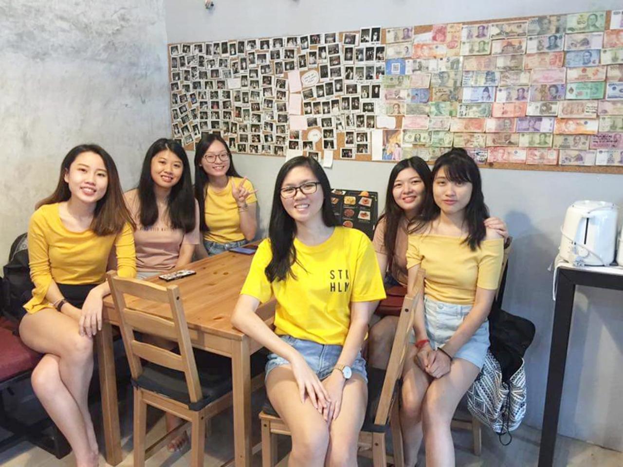 Meet Up Hostel Bangkok Buitenkant foto