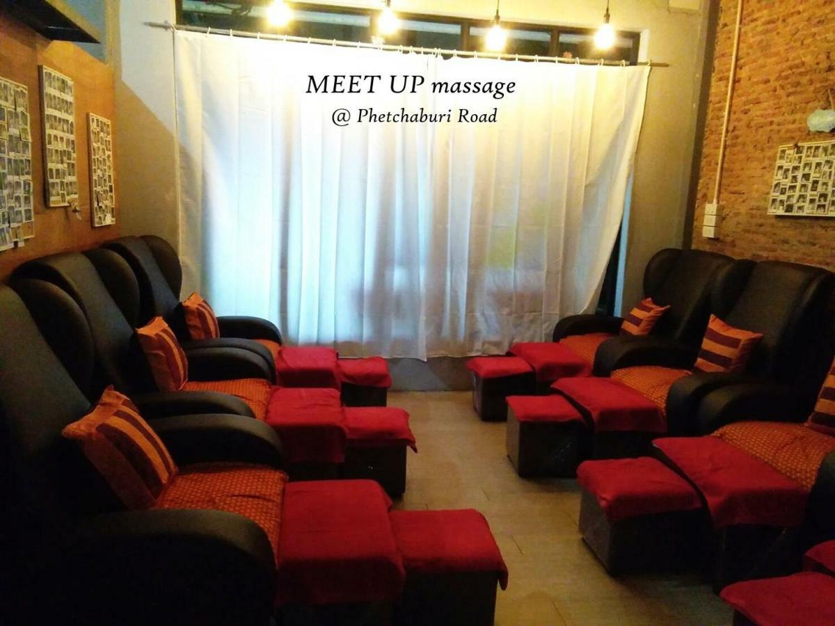 Meet Up Hostel Bangkok Buitenkant foto
